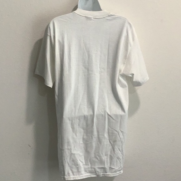 NWOT These Colors Don’t Run T-shirt - Picture 2 of 3